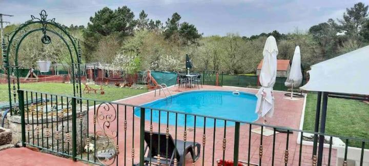Alojamiento Entero Con Piscina Y Jardin. Ourense Exterior foto